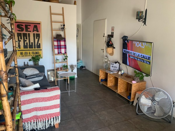 -LINDISIMO DEPTO DE DOS AMBIENTES, CON BALCON, Y EXCELENTE UBICACION. VISTA ABIERTA CFTE