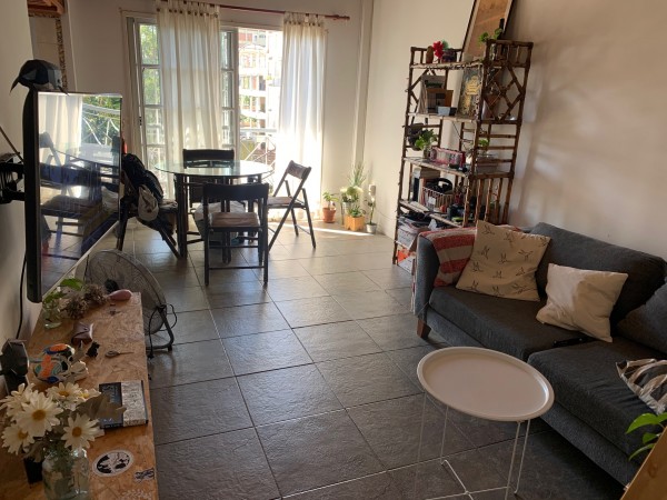 -LINDISIMO DEPTO DE DOS AMBIENTES, CON BALCON, Y EXCELENTE UBICACION. VISTA ABIERTA CFTE