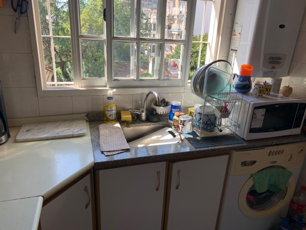 -LINDISIMO DEPTO DE DOS AMBIENTES, CON BALCON, Y EXCELENTE UBICACION. VISTA ABIERTA CFTE