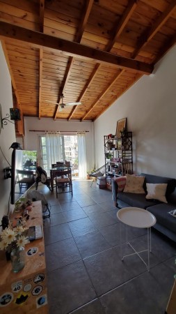 -LINDISIMO DEPTO DE DOS AMBIENTES, CON BALCON, Y EXCELENTE UBICACION. VISTA ABIERTA CFTE