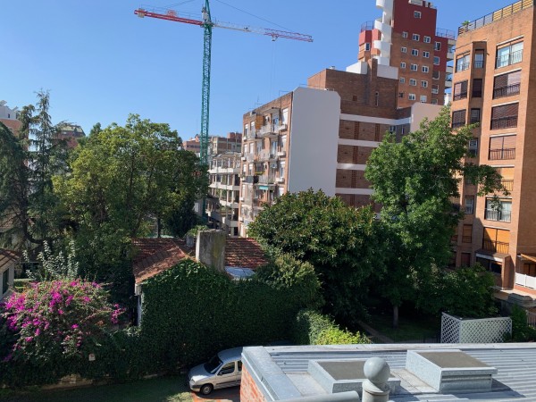 -LINDISIMO DEPTO DE DOS AMBIENTES, CON BALCON, Y EXCELENTE UBICACION. VISTA ABIERTA CFTE
