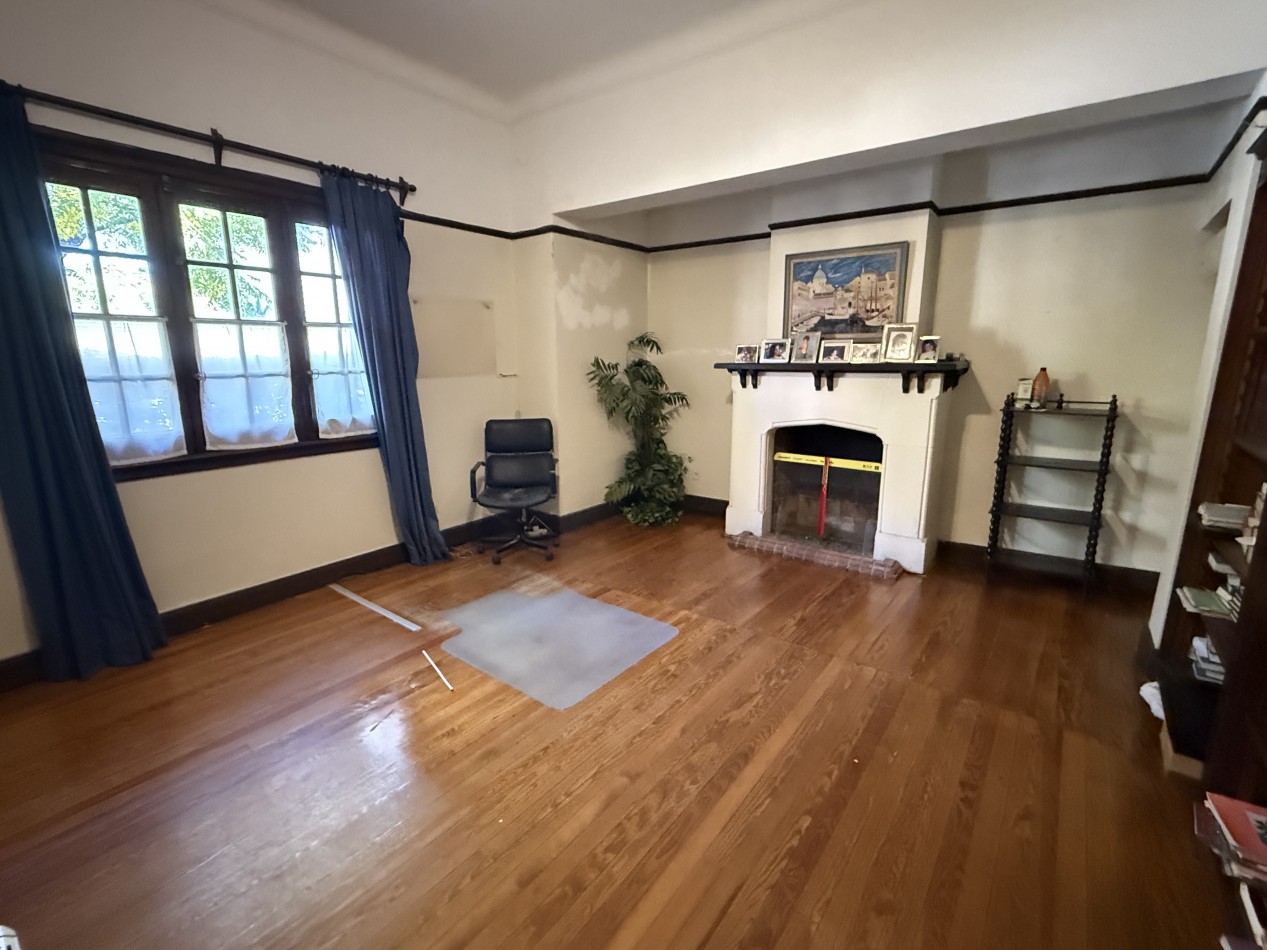 Casa en venta en casco historico  San Isidro en una planta.