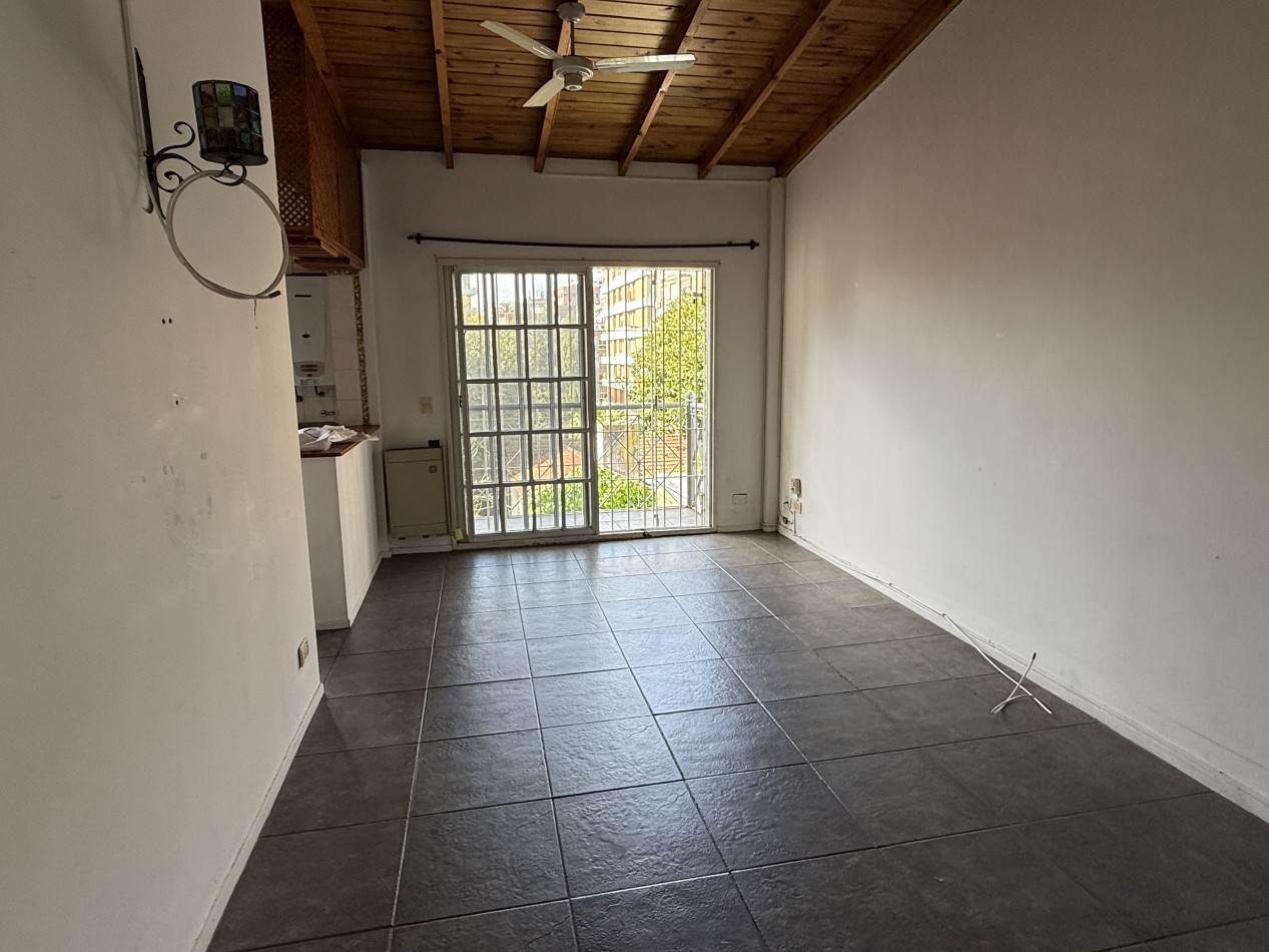 DEPARTAMENTO EN ALQUILER AL CONTRAFRENTE CON BALCON