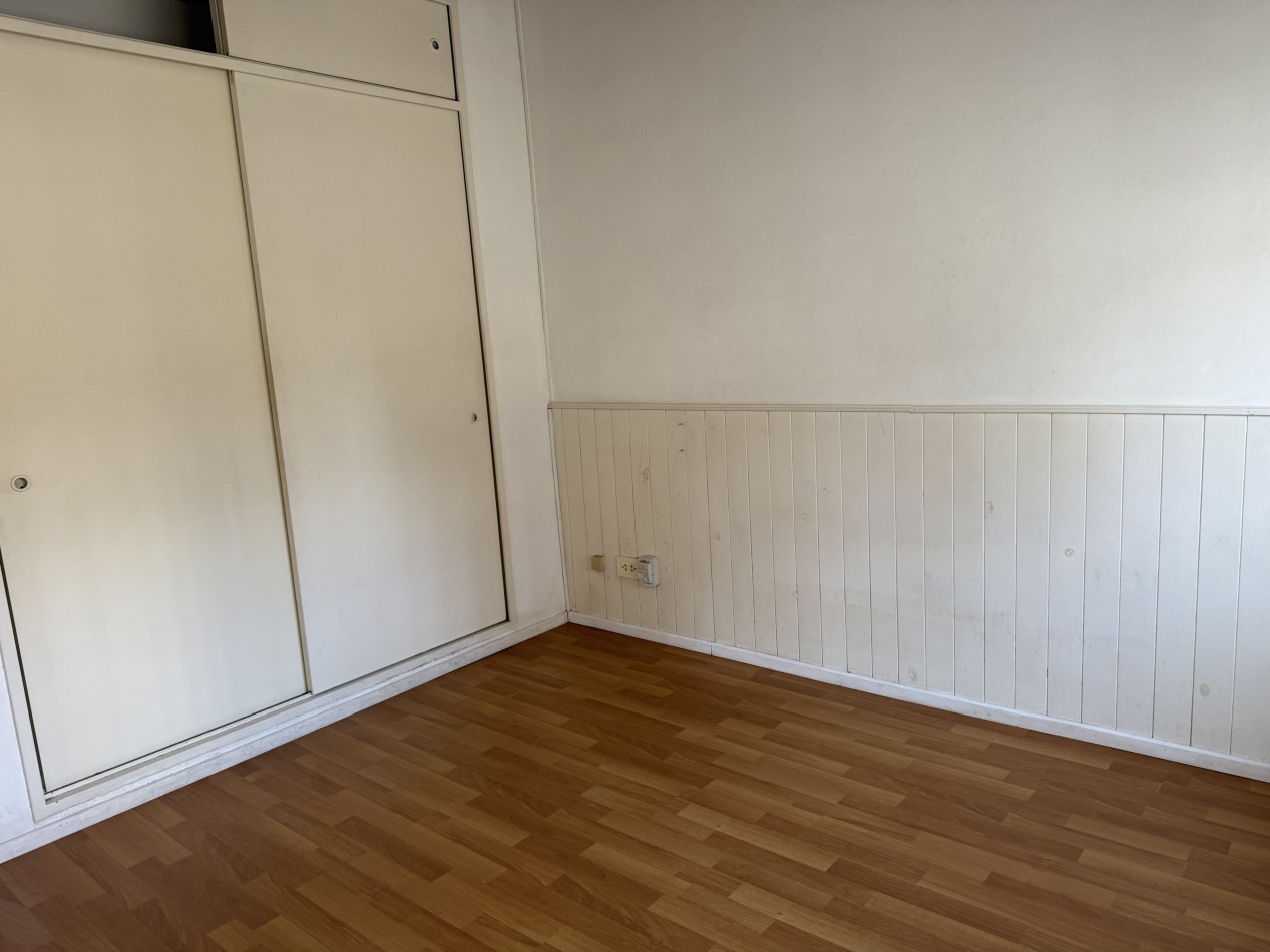 DEPARTAMENTO EN ALQUILER AL CONTRAFRENTE CON BALCON