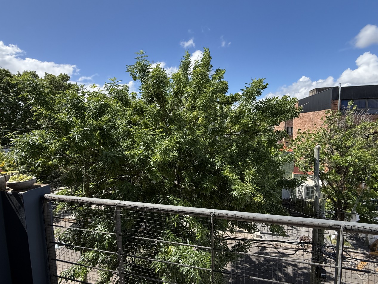 Departamento en duplex en alquiler con cochera por un año