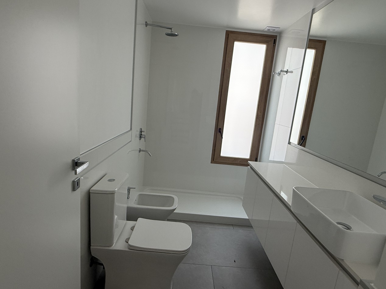 Departamento en San Isidro en alquiler con balcon terraza y cochera  a estrenar