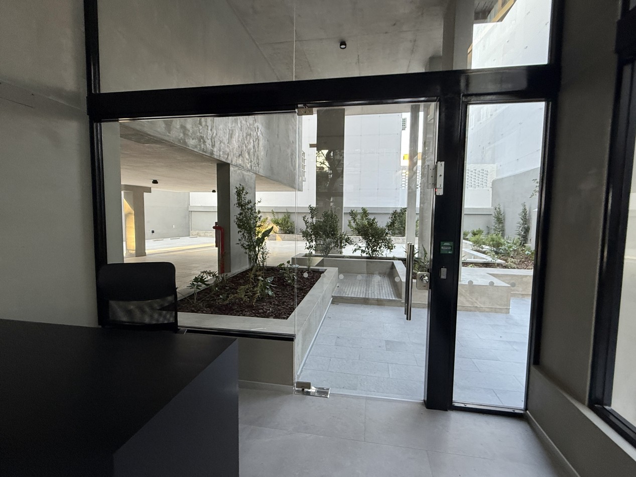 Departamento en San Isidro en alquiler con balcon terraza y cochera  a estrenar