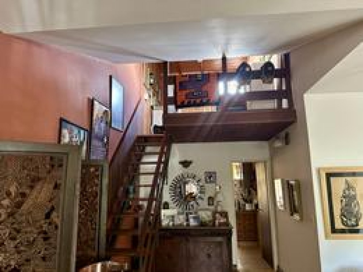 Casa en venta en Martinez con jardin en zona residencial