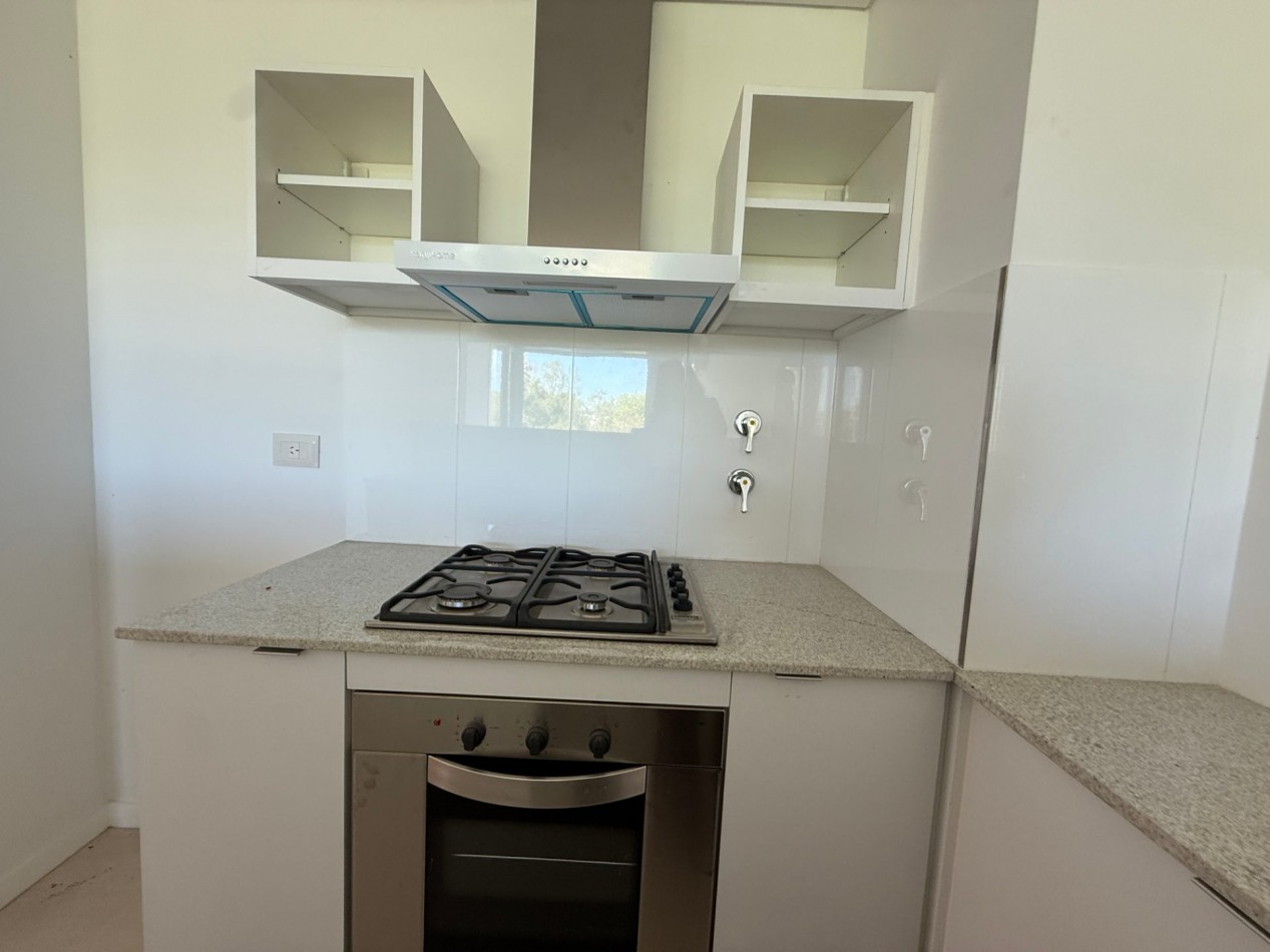 Departamento en alquiler en Venice Tigre, 2 ambientes con balcon y parrilla