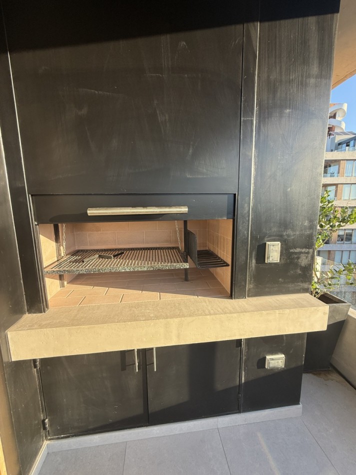 Departamento en San Isidro en alquiler con balcon terraza y cochera  a estrenar