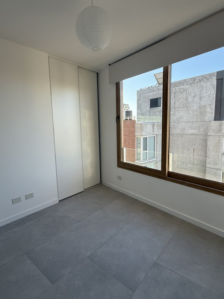 Departamento en San Isidro en alquiler con balcon terraza y cochera  a estrenar