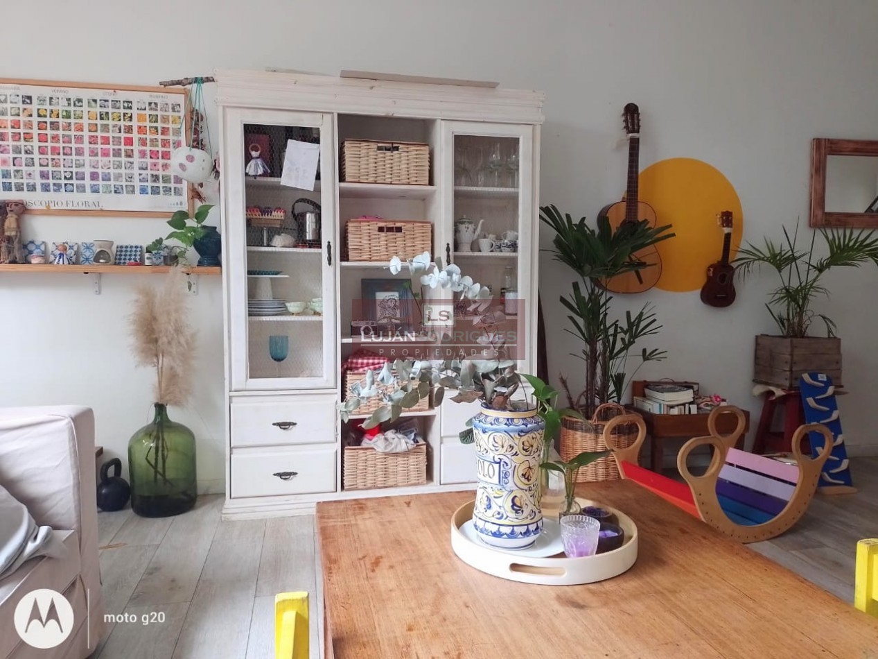 Casa tipo duplex en Beccar en venta con jardin