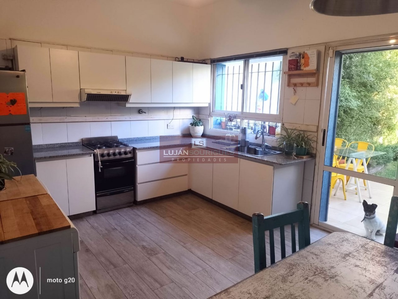Casa tipo duplex en Beccar en venta con jardin