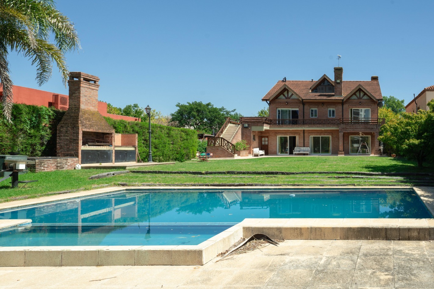 CASA EN VENTA CON SALIDA AL RIO Y AMARRA EN BARRIO SANTA MARIA DE TIGRE