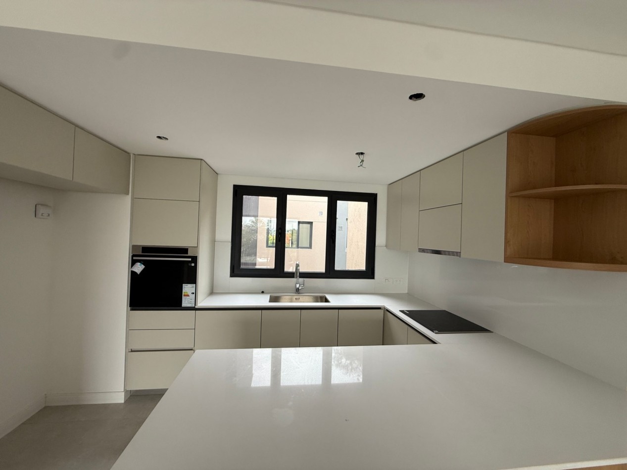 Departamento a estrenar en Venta en Acassuso con terraza , parrilla, pileta y cochera 