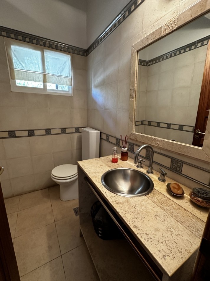 CASA EN VENTA CON SALIDA AL RIO Y AMARRA EN BARRIO SANTA MARIA DE TIGRE