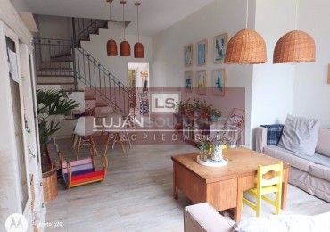 Casa tipo duplex en Beccar en venta con jardin